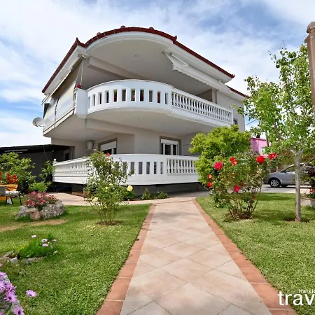 Vangelis شقة نيا بلاجيا