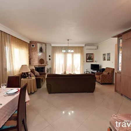 Vangelis Apartman Néa Plája